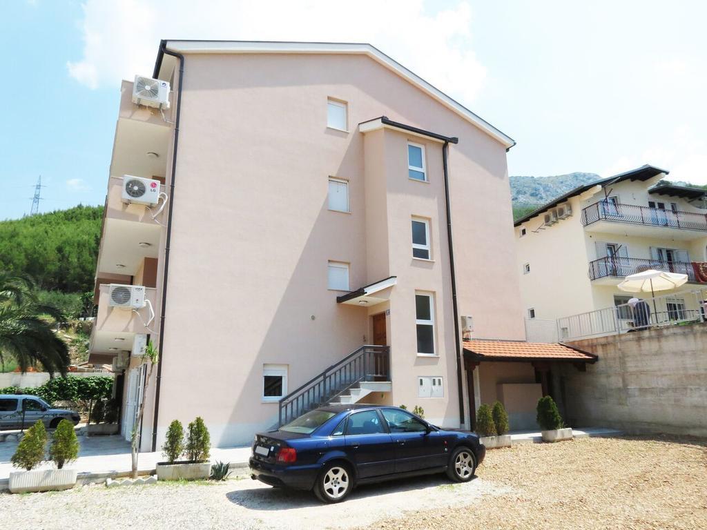 Apartments Ljubicic Podstrana Esterno foto